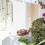 The George Mykonos 4*