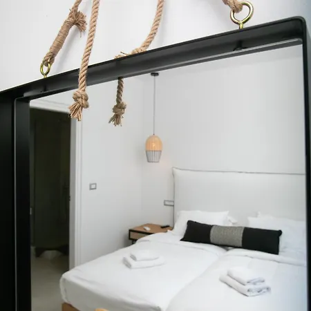 The George Mykonos