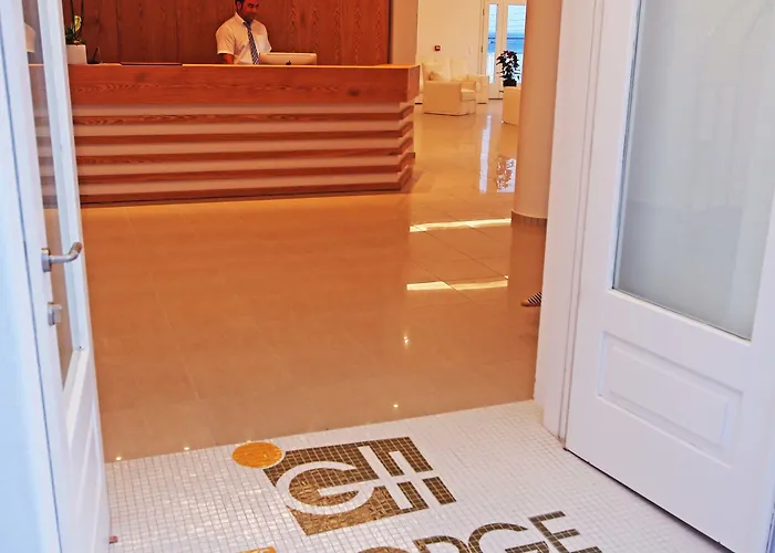 The George Mykonos 4*