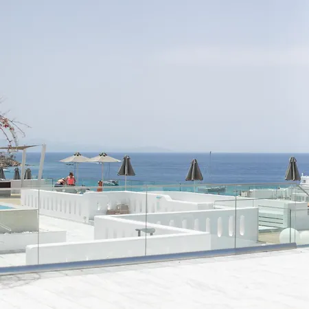 The George Mykonos فندق بلاتيس يالوس