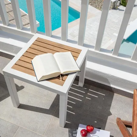 The George Mykonos