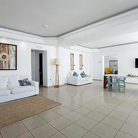 The George Mykonos 4*