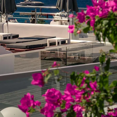 The George Mykonos Szálloda Platísz Jalósz