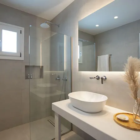 The George Mykonos 4* Πλατύς Γιαλός