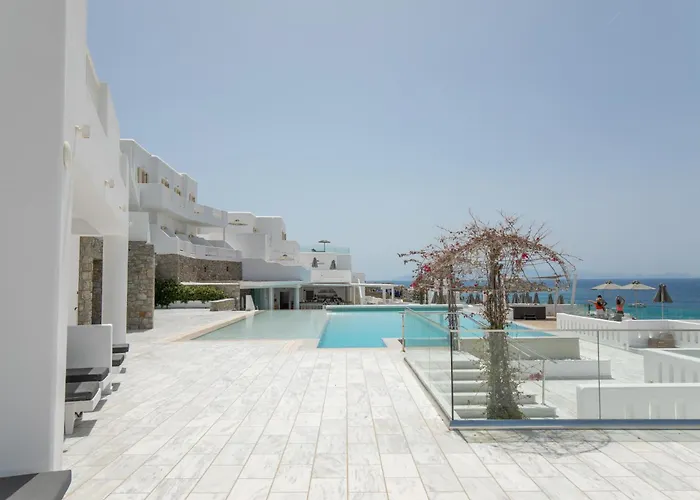 The George Mykonos 酒店 4*