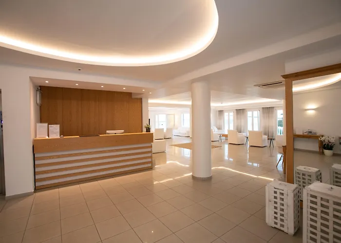 The George Mykonos Hotell 4*