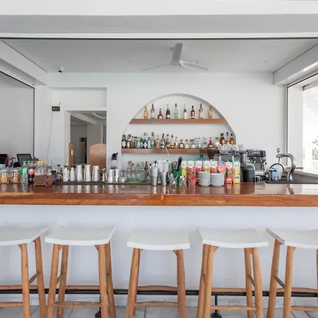 The George Mykonos 4*